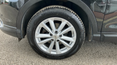 Nissan Qashqai 1.2 DiG-T Acenta Premium 5dr Petrol Hatchback